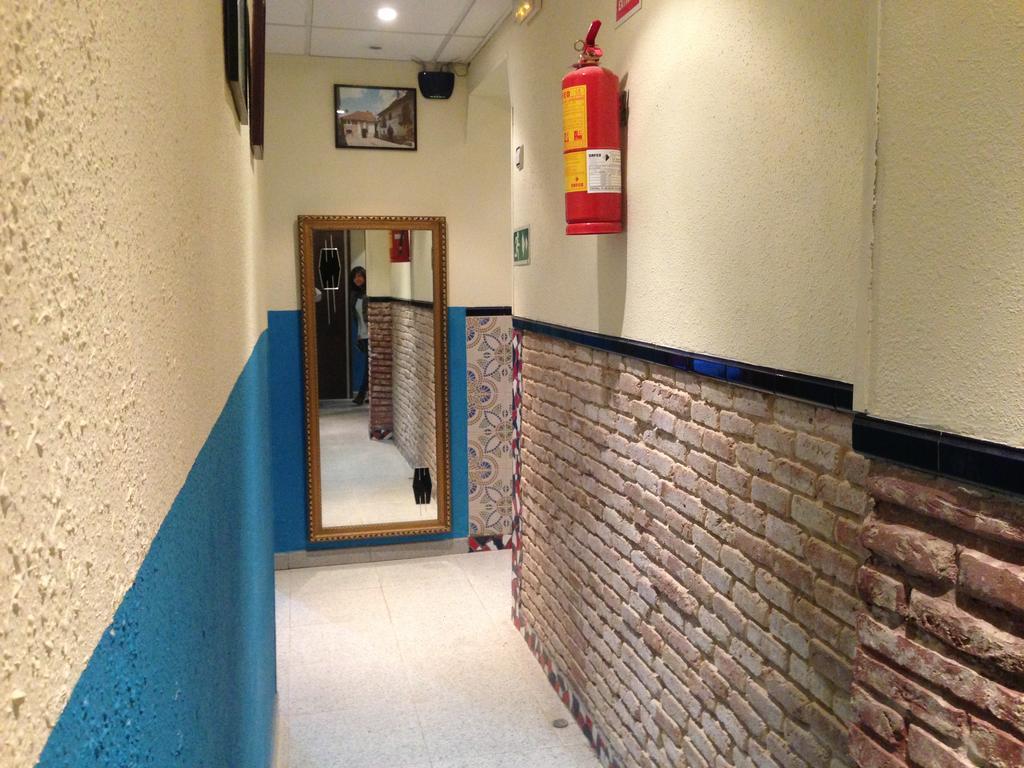 Pension Bertolin Barcelona Exterior foto